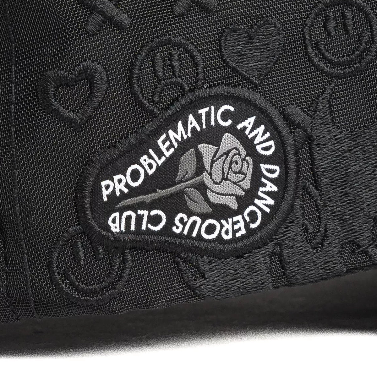 GORRA PROBLEMATIC & DANGEROUS CLUB LOVERS HEART