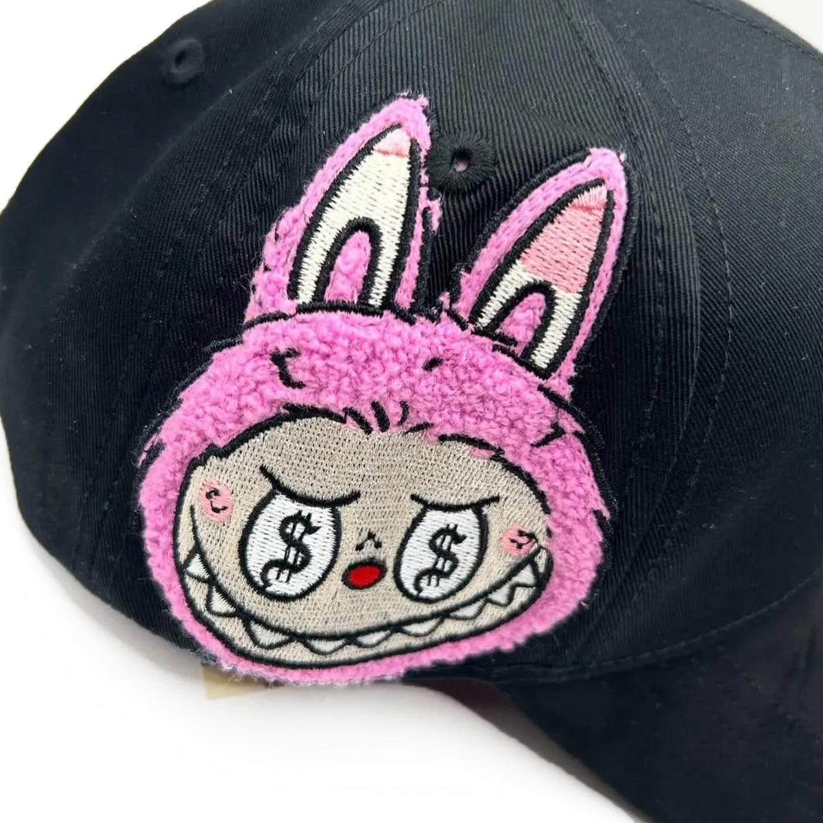GORRA CASHED OUT LABUBU BLACK/PINK