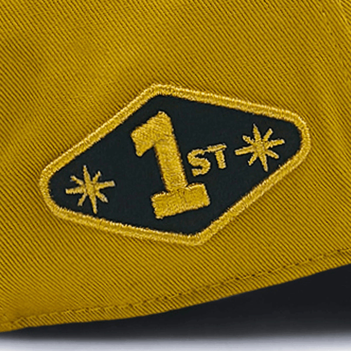 GORRA F1 TEAM PIRELLI PODIUM LAS VEGAS GP 2025 OFICIAL