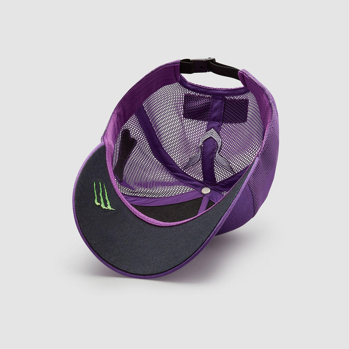 GORRA MERCEDES BENZ SCPH MAPF1 RP LEWIS DRIVER TRUKER PURPLE OSFA 8719203250854